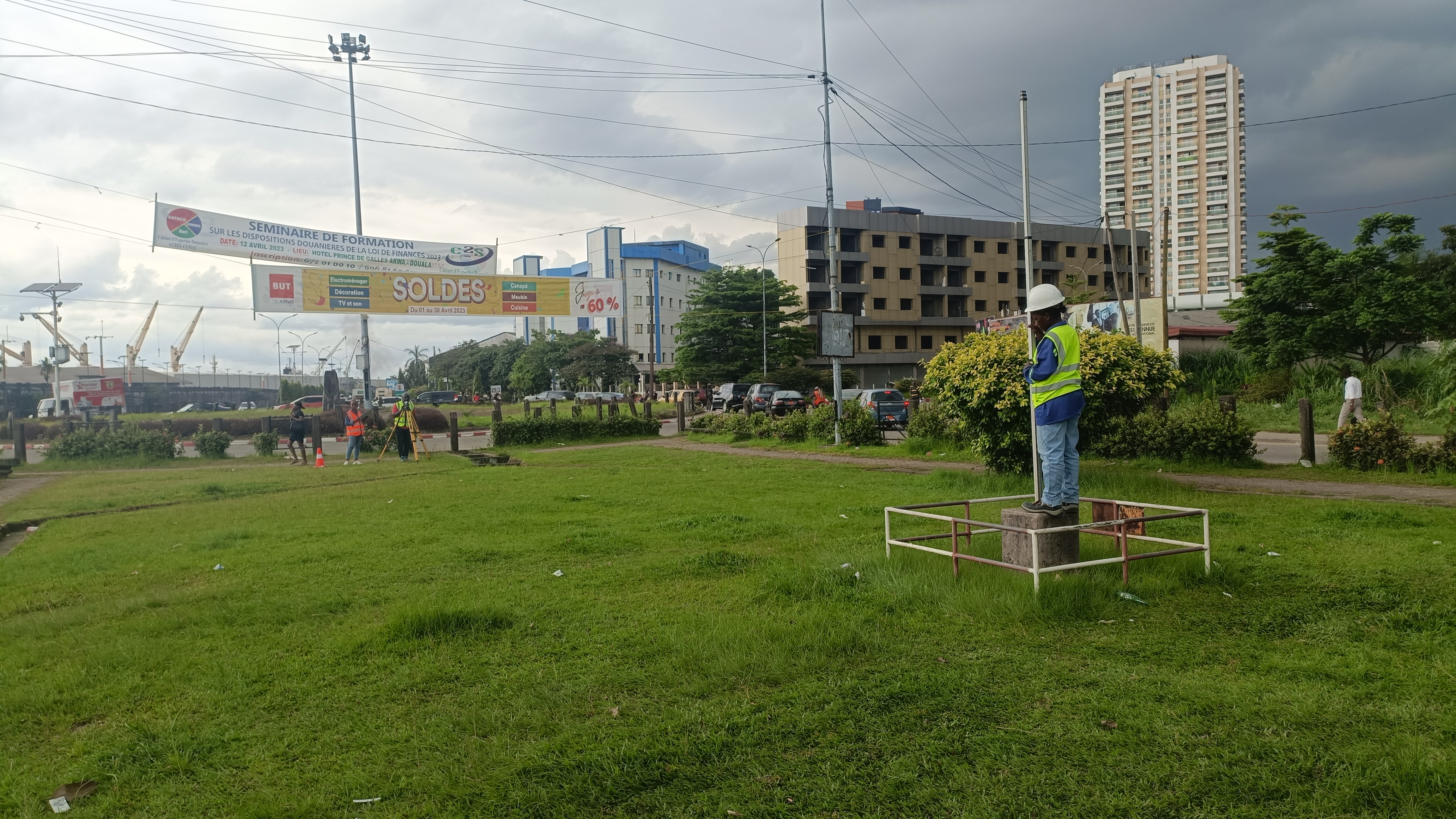 Nivellement Direct sur la  borne de référence Douala
